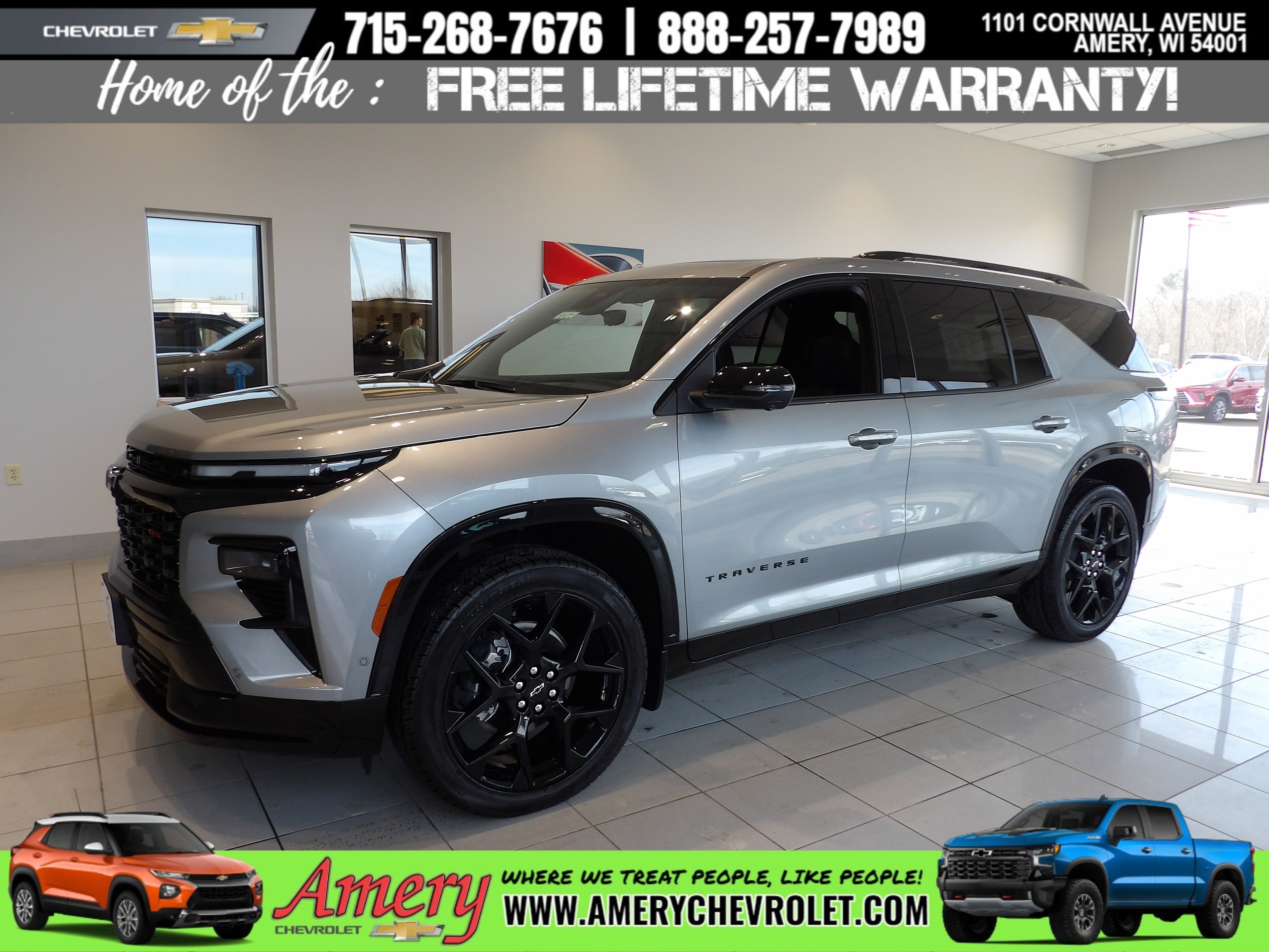Used 2025 Chevrolet Traverse RS image 1