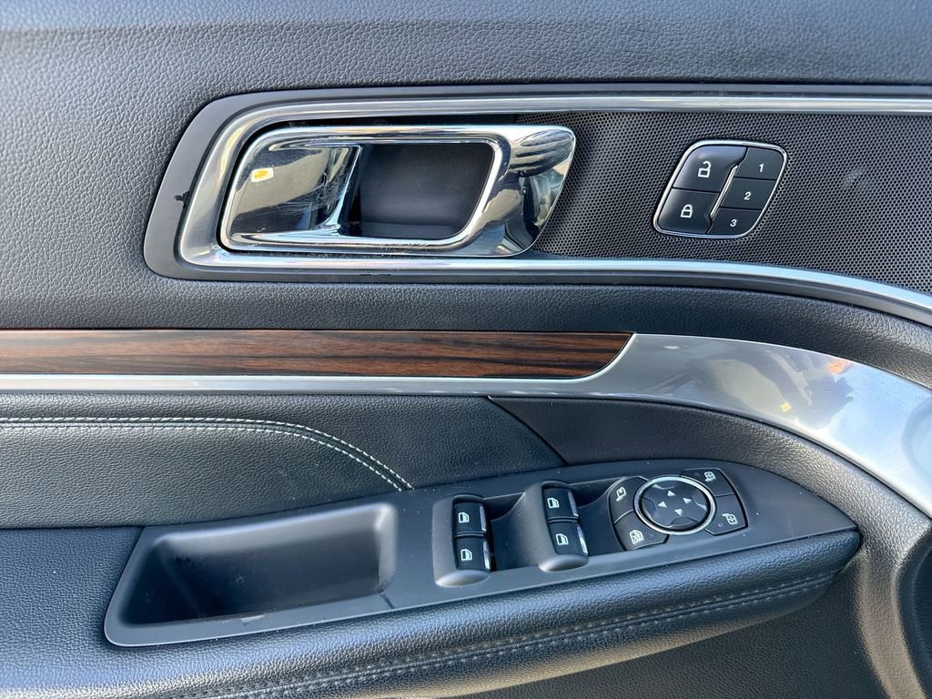 Used 2016 Ford Explorer Limited w/ Equipment Group 301A image 22