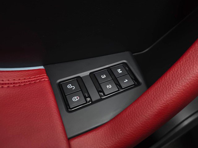 Used 2020 Jaguar F-PACE R-Sport AWD/4WD image 33