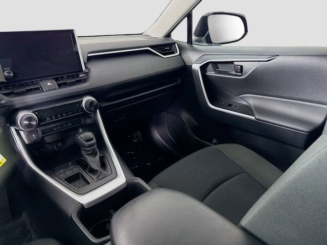 Certified 2025 Toyota RAV4 LE image 21