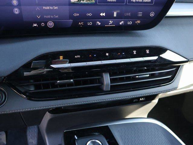 New 2026 Buick Enclave Sport Touring w/ Power Package image 40