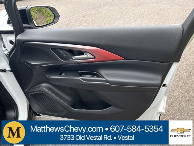 Used 2024 Chevrolet Equinox EV RS image 6