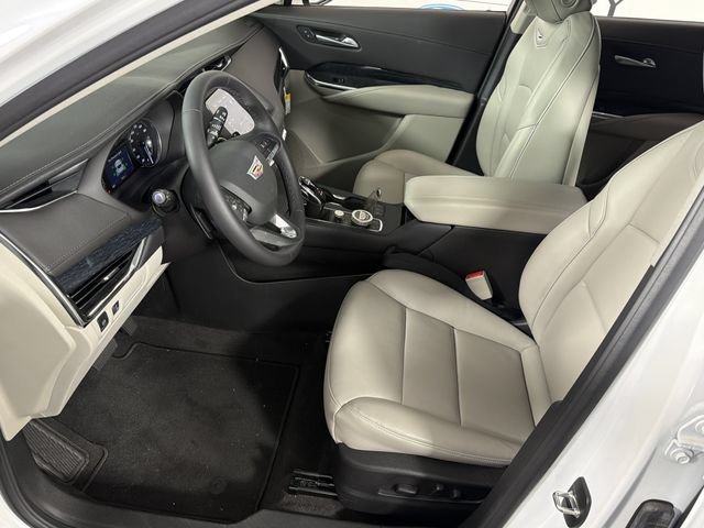 Used 2023 Cadillac XT4 Premium Luxury FWD image 19