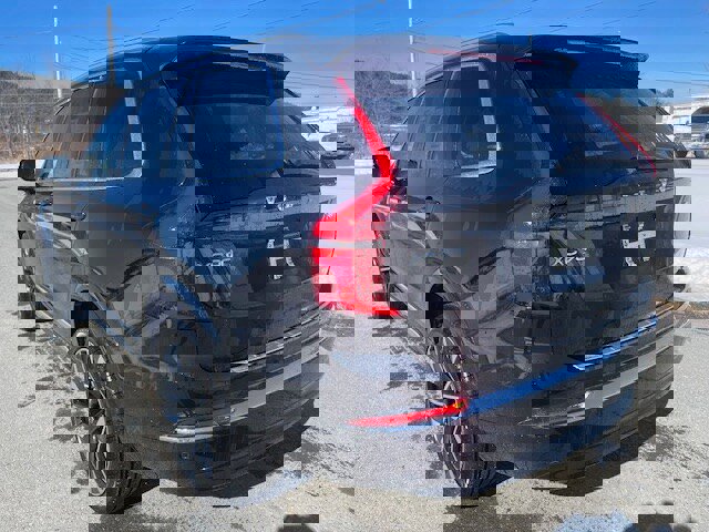 New 2026 Volvo XC90 T8 Plus w/ Protection Package Premier image 2