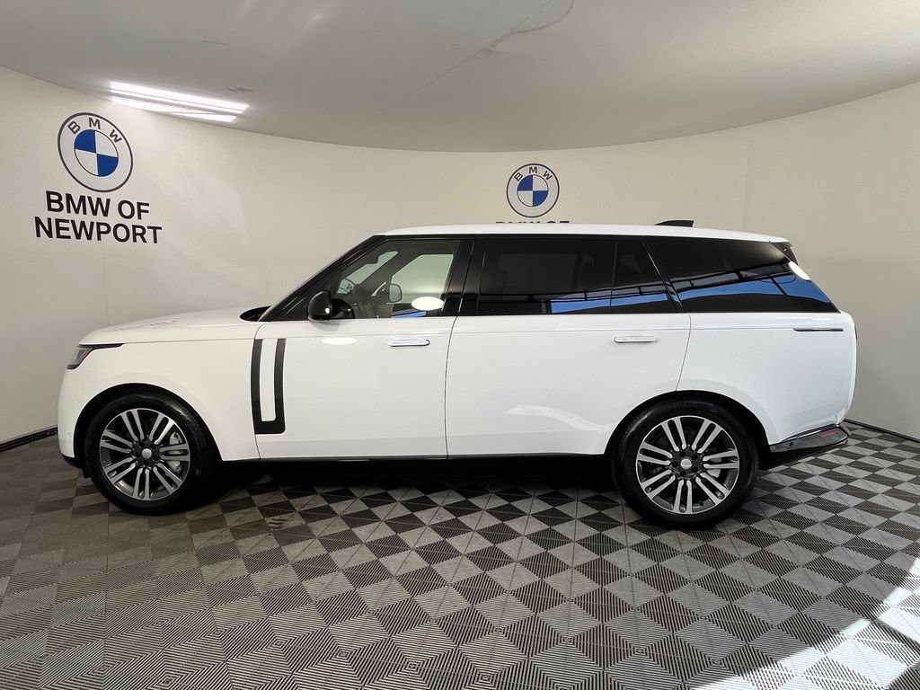 Used 2025 Land Rover Range Rover Long Wheelbase SE AWD/4WD image 13
