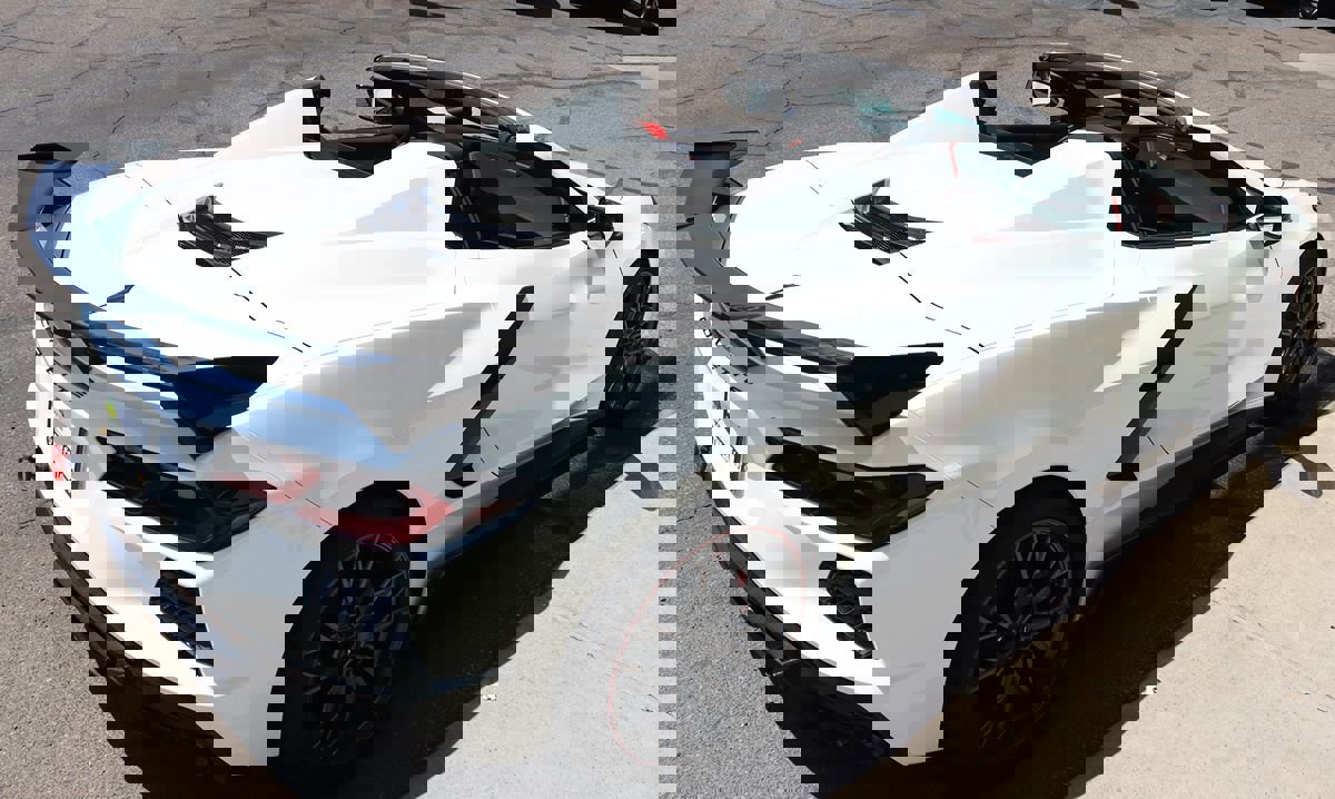 Used 2023 Chevrolet Corvette Stingray Premium Conv w/ Z51 Performance Package image 27