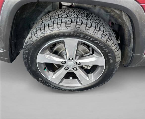 Used 2021 Jeep Grand Cherokee L Limited w/ Luxury Tech Group II image 9