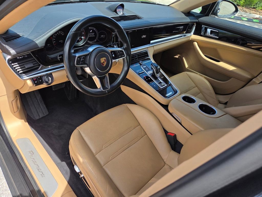 Used 2018 Porsche Panamera image 11