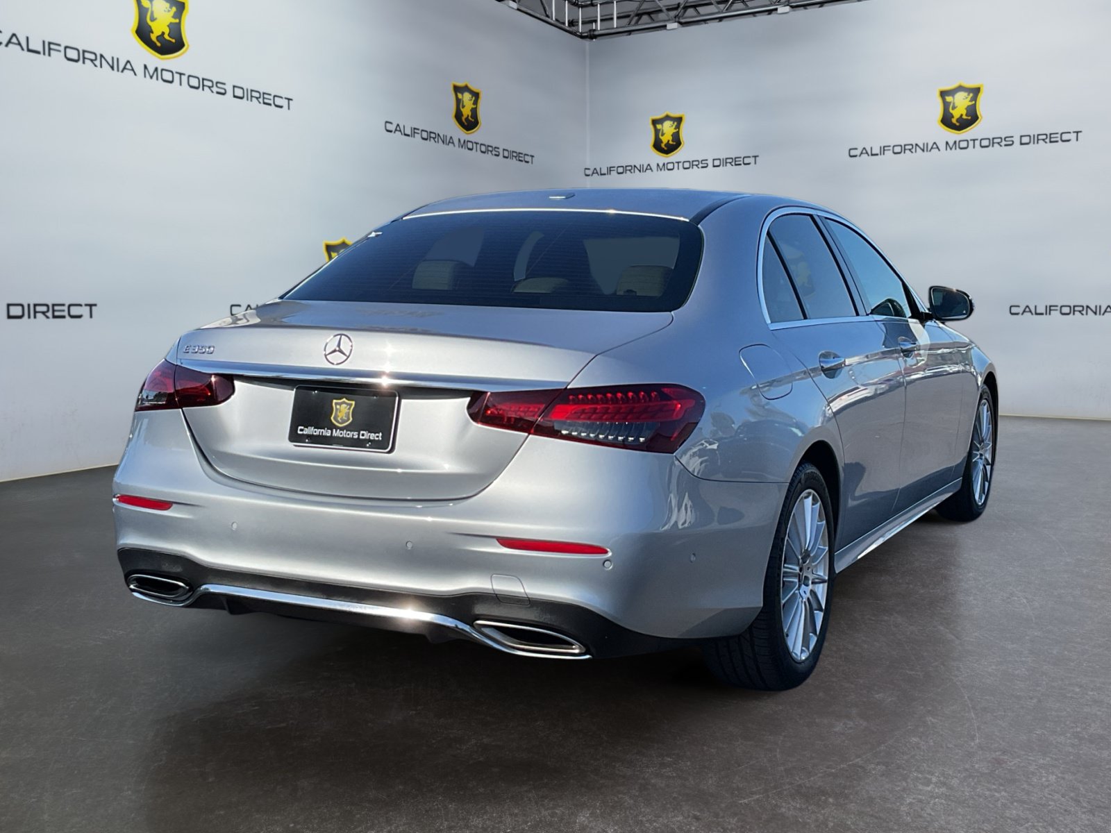 Used 2022 Mercedes-Benz E 350 Sedan image 5