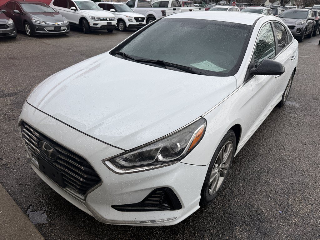 Used 2018 Hyundai Sonata SEL w/ Cargo Package FWD image 2