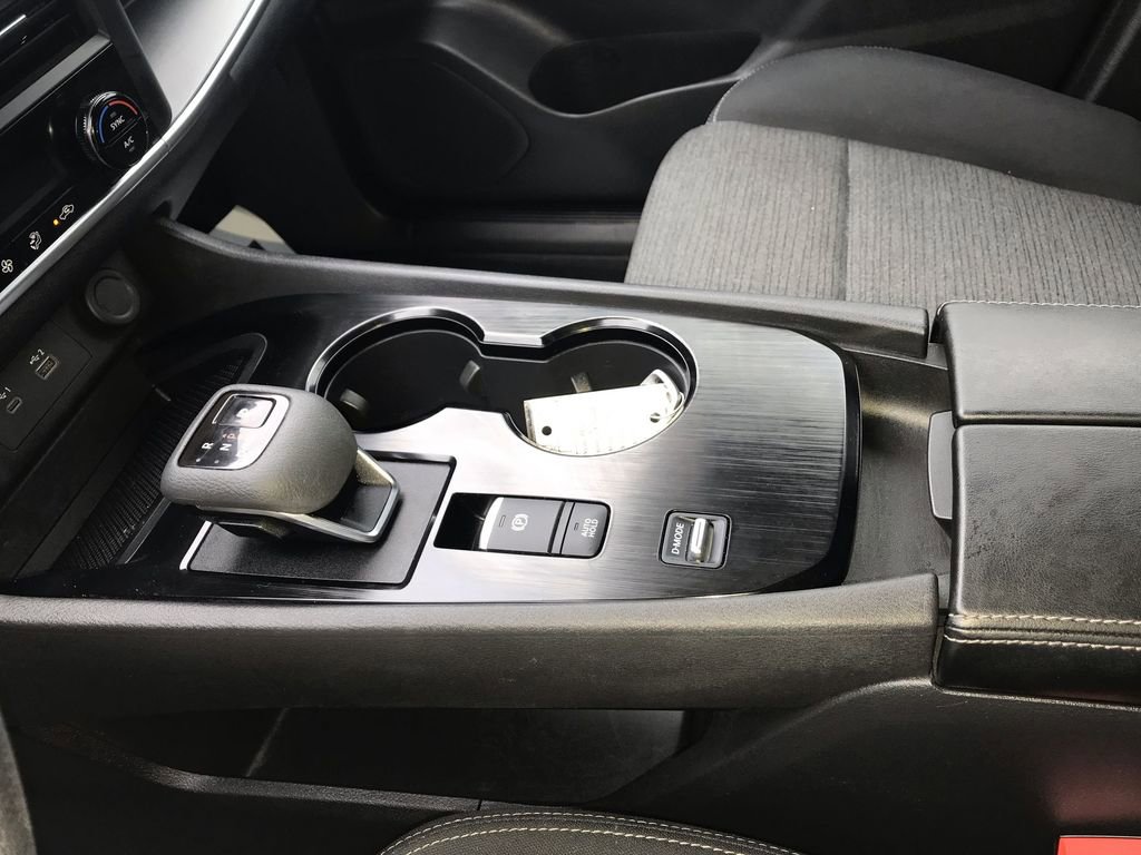 Used 2023 Nissan Rogue SV FWD image 20