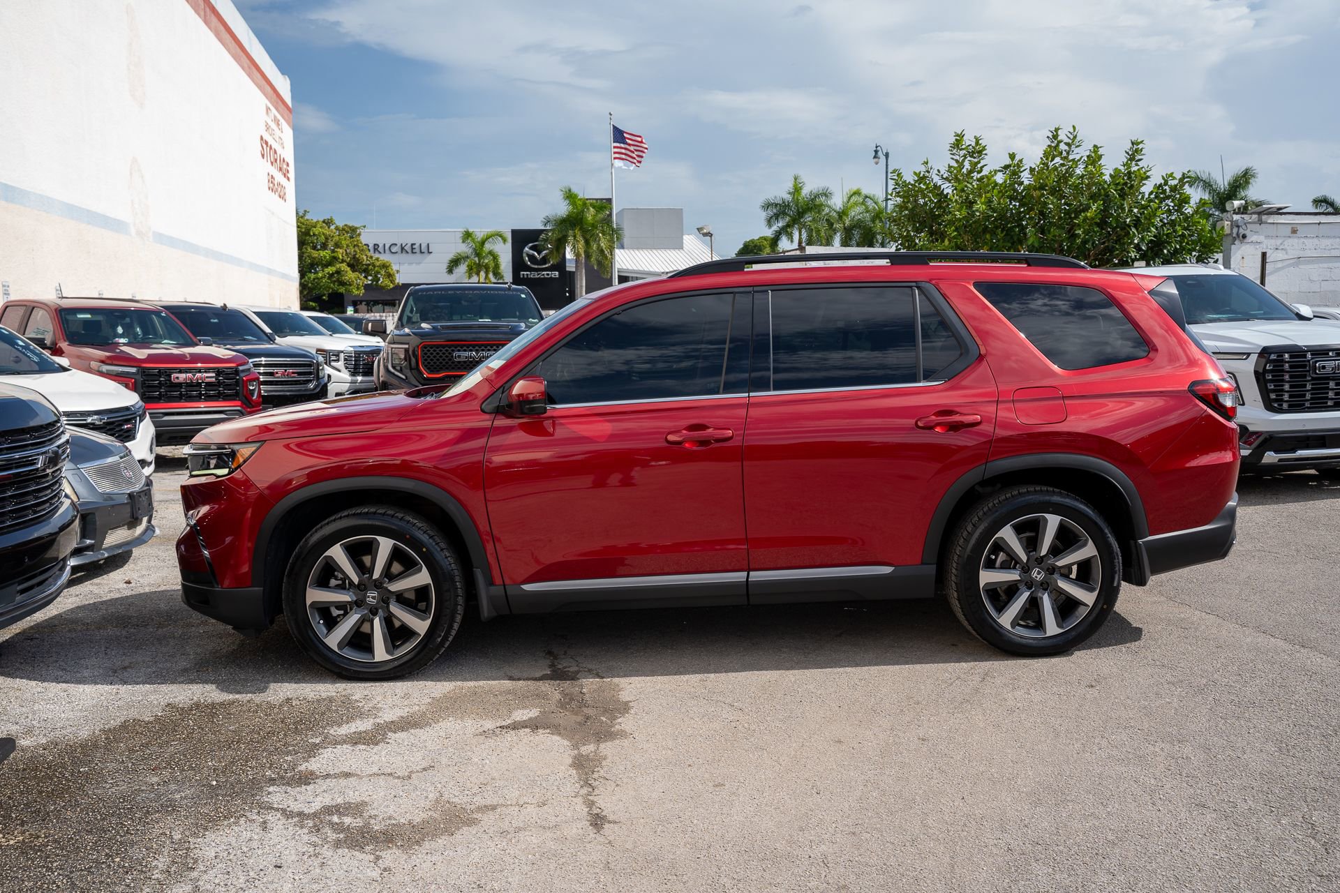 Certified 2025 Honda Pilot Touring image 8