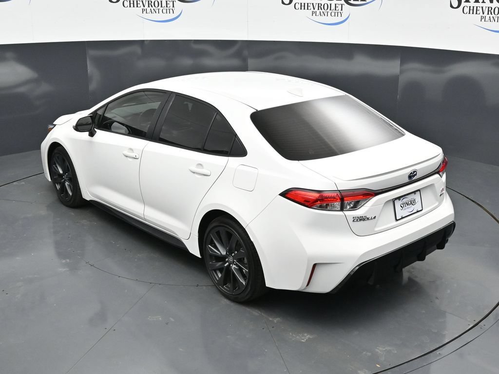 Used 2025 Toyota Corolla SE FWD image 22