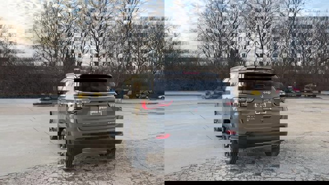 Used 2022 Jeep Compass Limited w/ Sun and Sound Group image 7