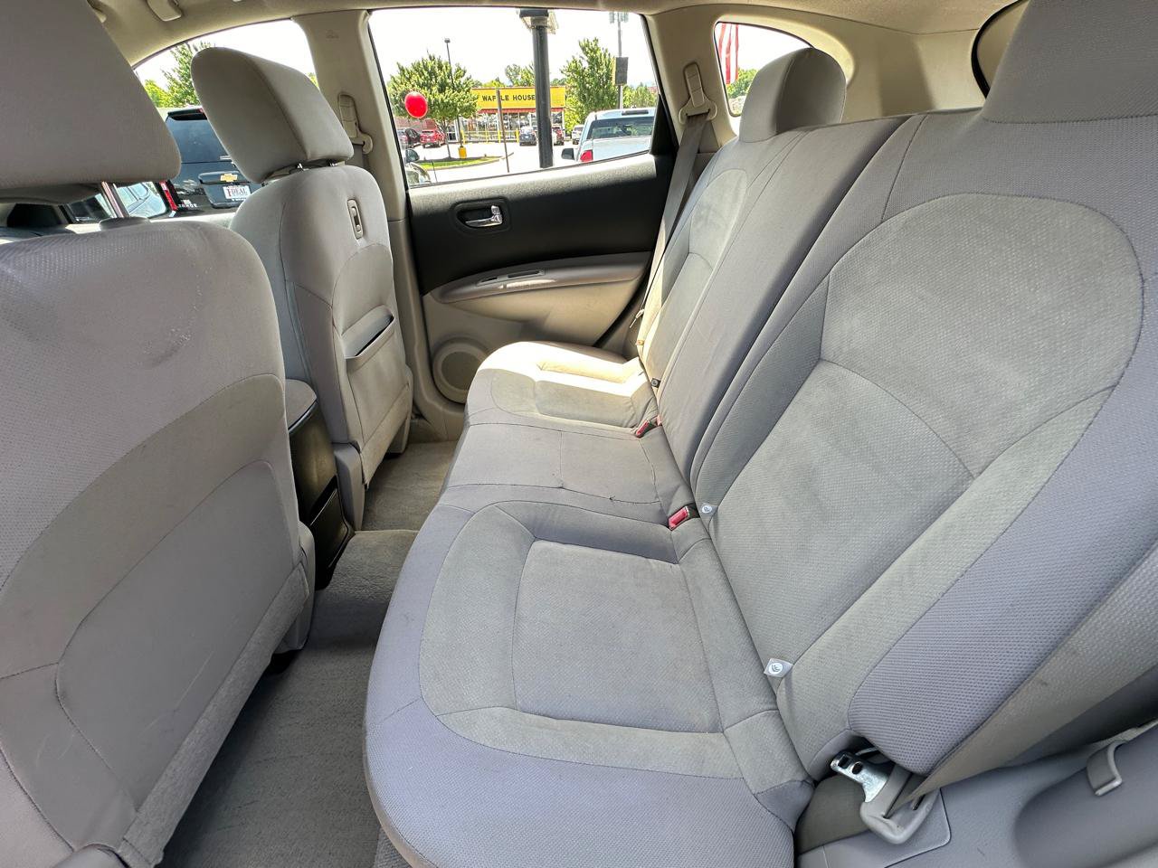 Used 2010 Nissan Rogue S FWD image 9