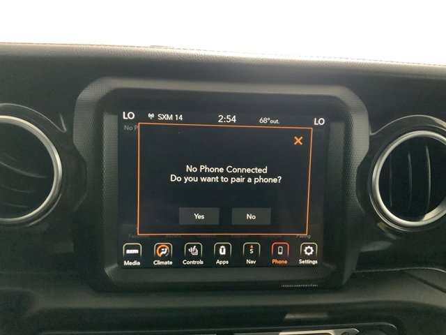 Used 2023 Jeep Wrangler Altitude image 34