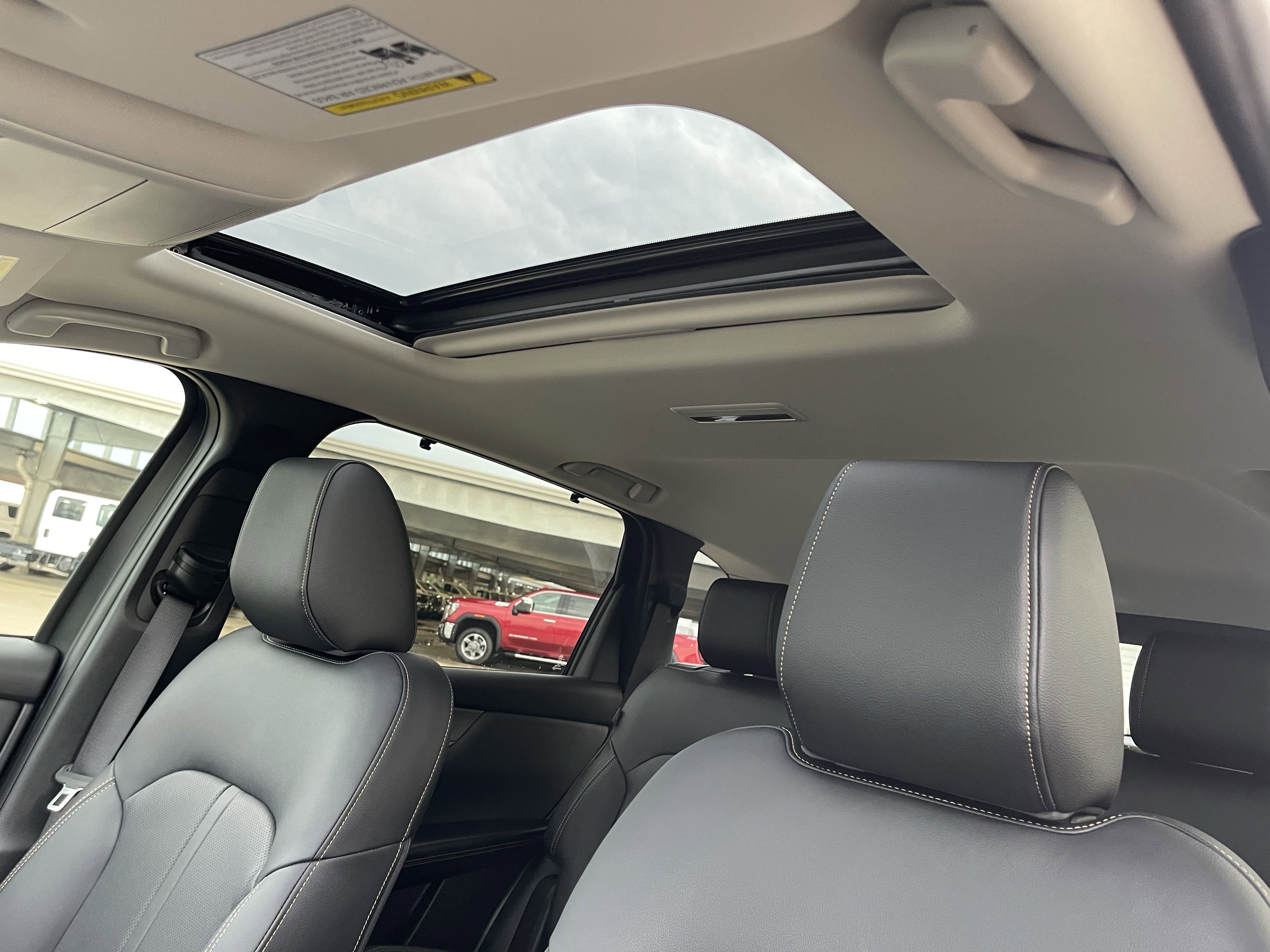 New 2025 MAZDA CX-90 3.3 Turbo w/ Preferred Package image 8