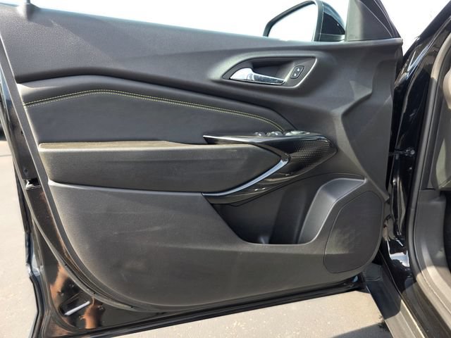Used 2025 Chevrolet Trax LT w/ Driver Confidence Package FWD image 16