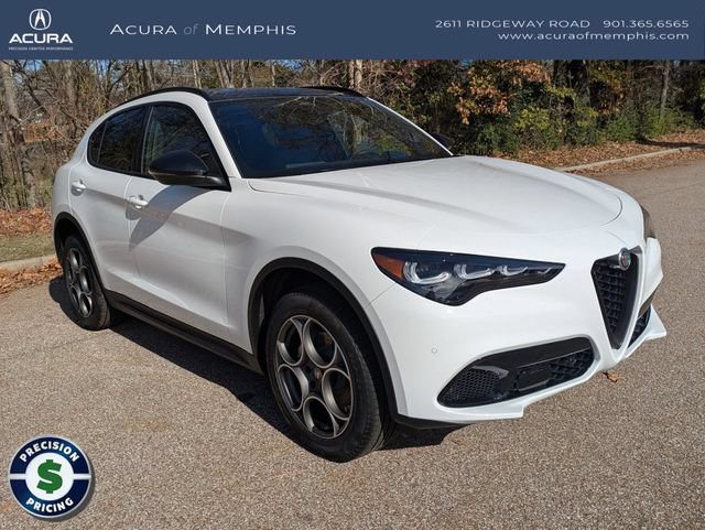 Used 2025 Alfa Romeo Stelvio Sprint w/ Convenience Package AWD/4WD image 7