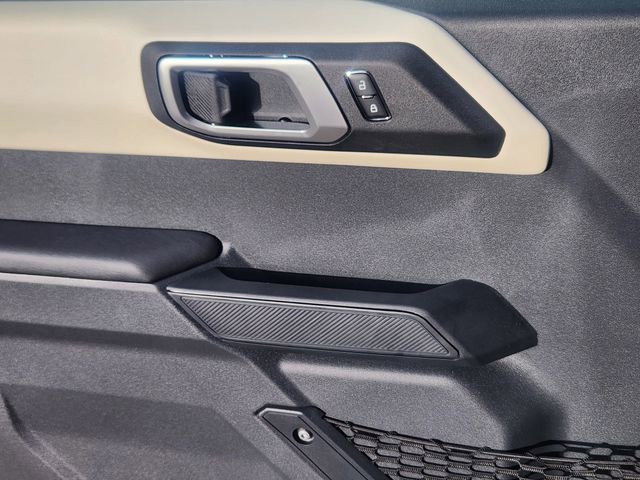 New 2026 Ford Bronco Outer Banks w/ Sasquatch Package image 9