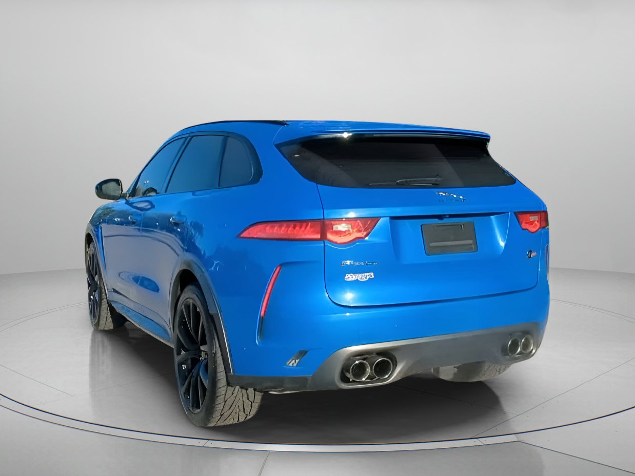 Used 2020 Jaguar F-PACE SVR image 21