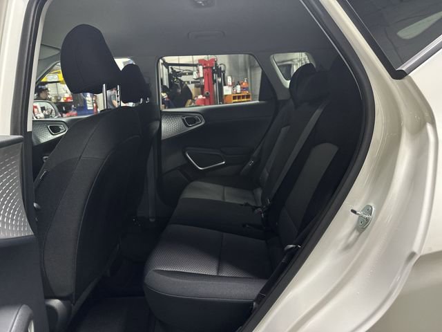 Used 2024 Kia Soul S FWD image 26
