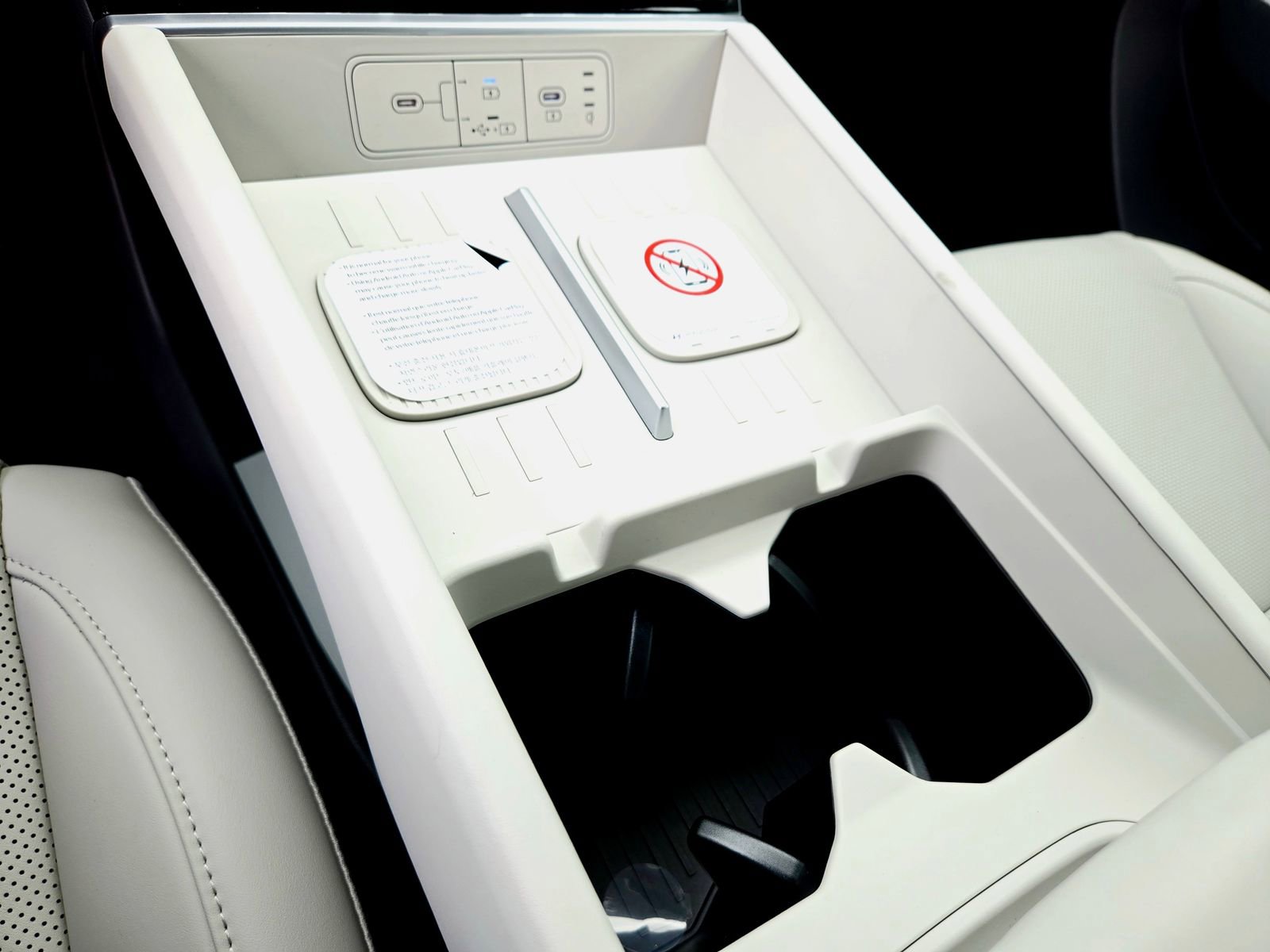 New 2026 Hyundai Santa Fe SEL FWD image 13