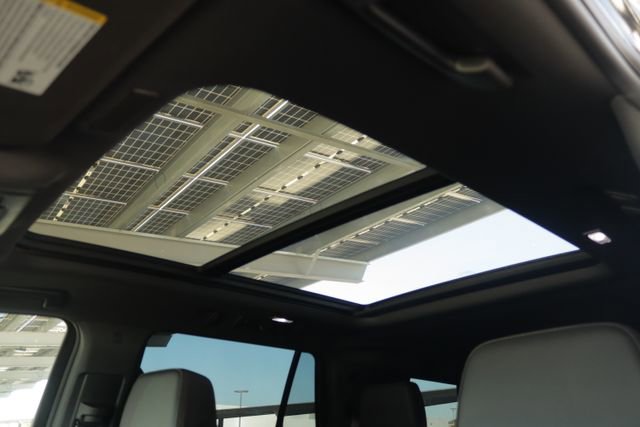 Used 2025 Chevrolet Tahoe RST w/ Comfort Package image 28