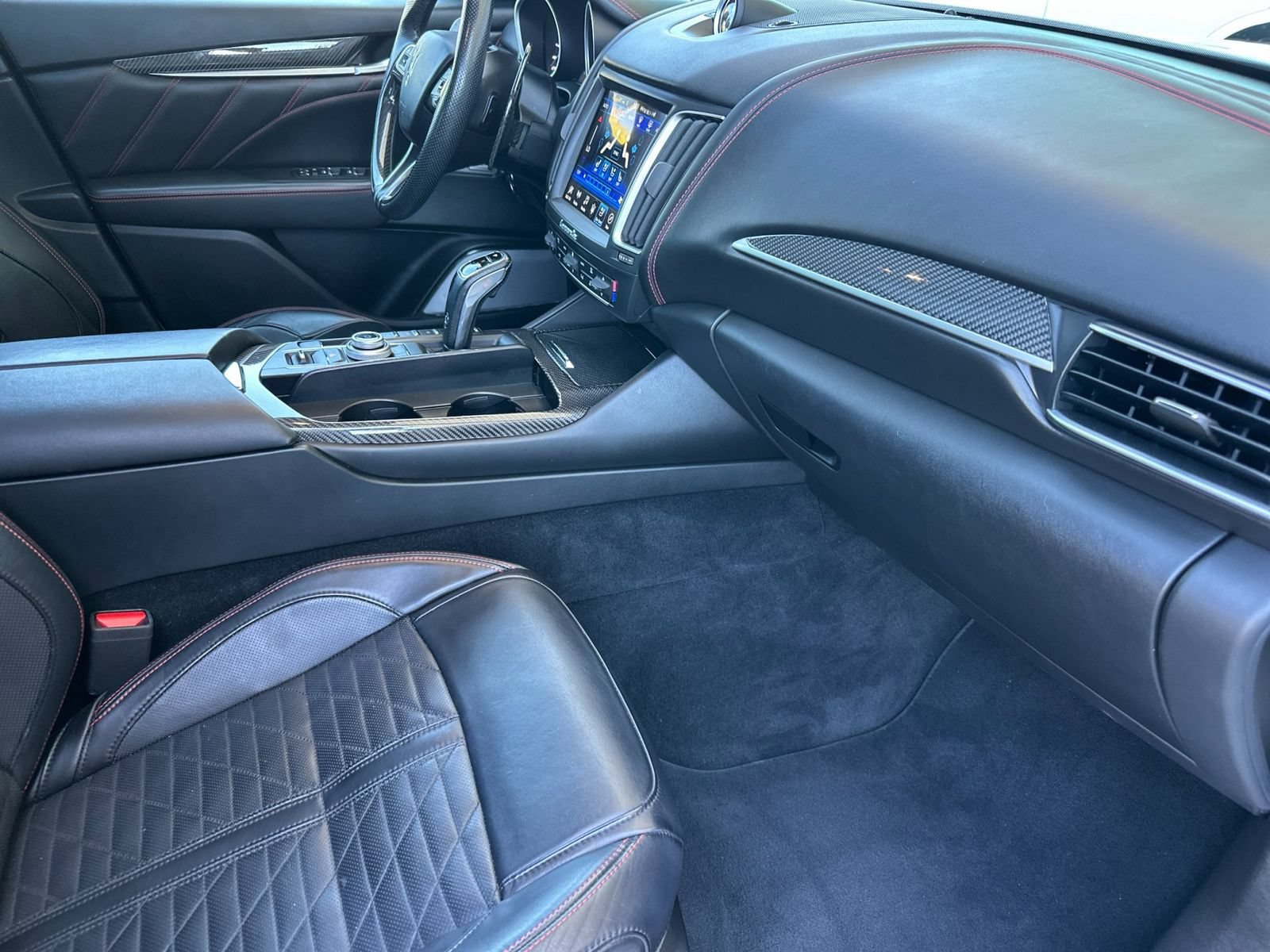 Used 2019 Maserati Levante GTS AWD/4WD image 17
