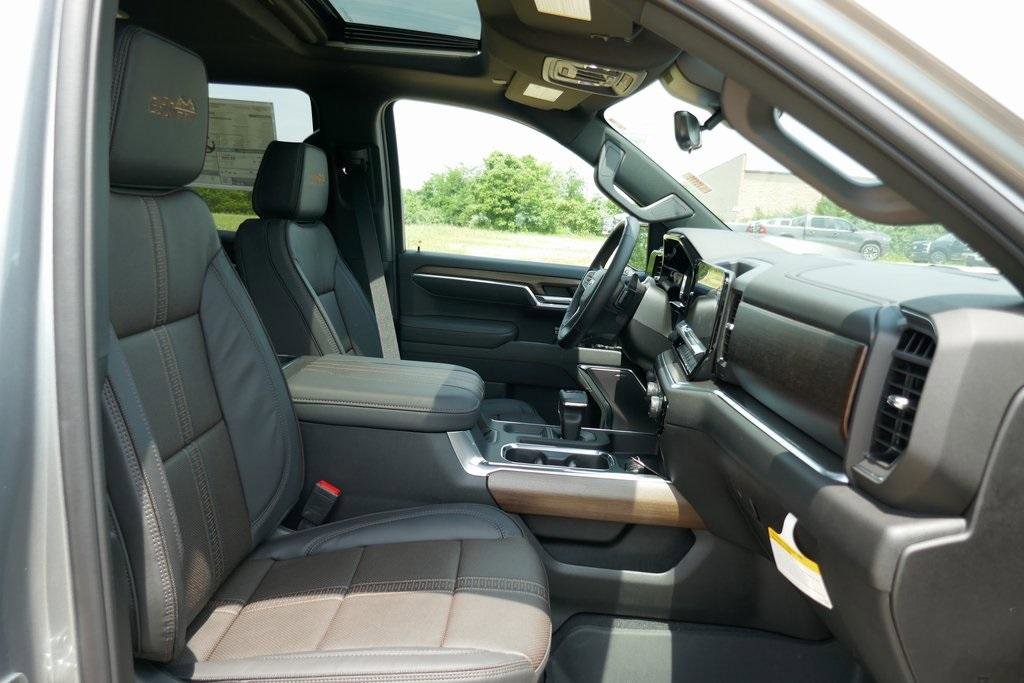 New 2025 Chevrolet Silverado 1500 High Country image 10