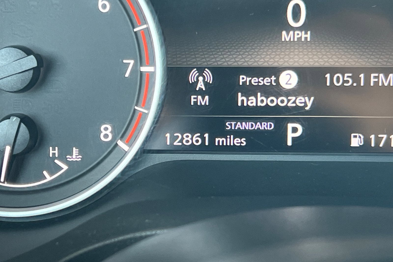 Used 2023 Nissan Rogue SV w/ SV Premium B Package image 29