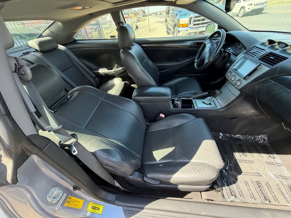 Used 2004 Toyota Solara SE image 18