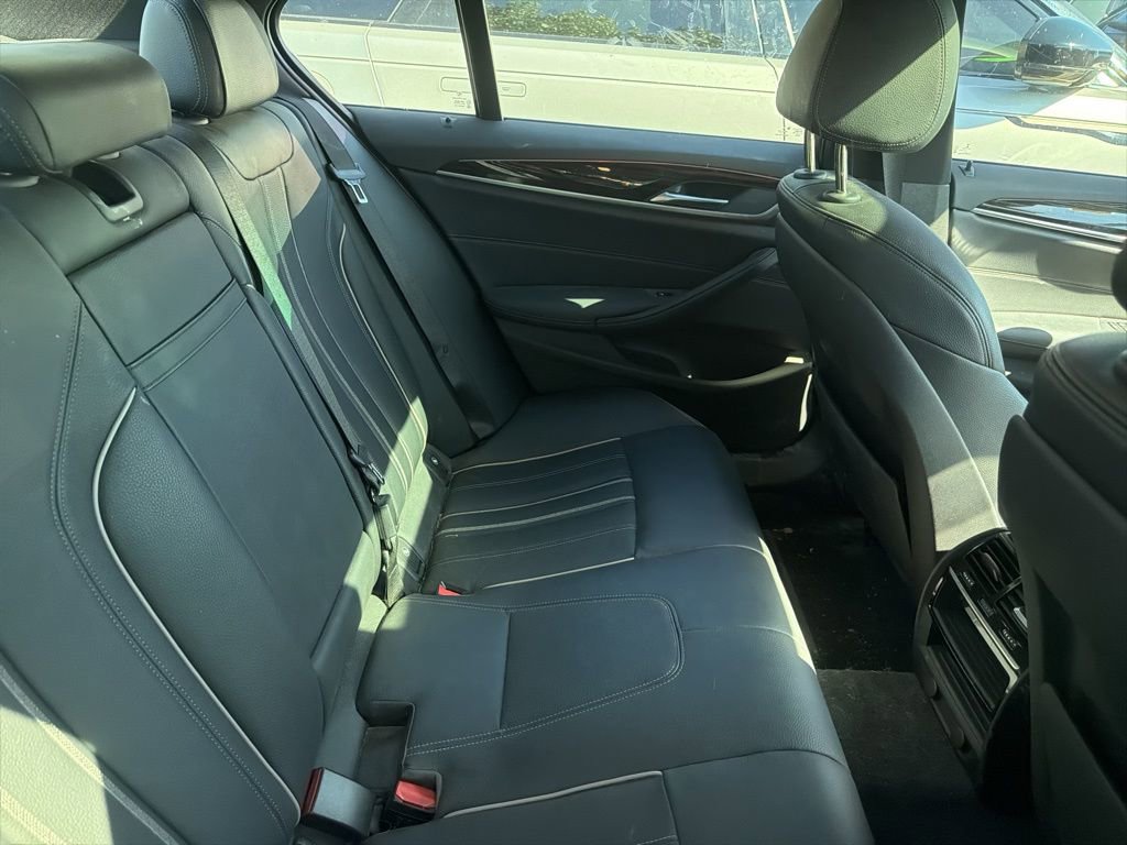 Used 2019 BMW 540i image 4