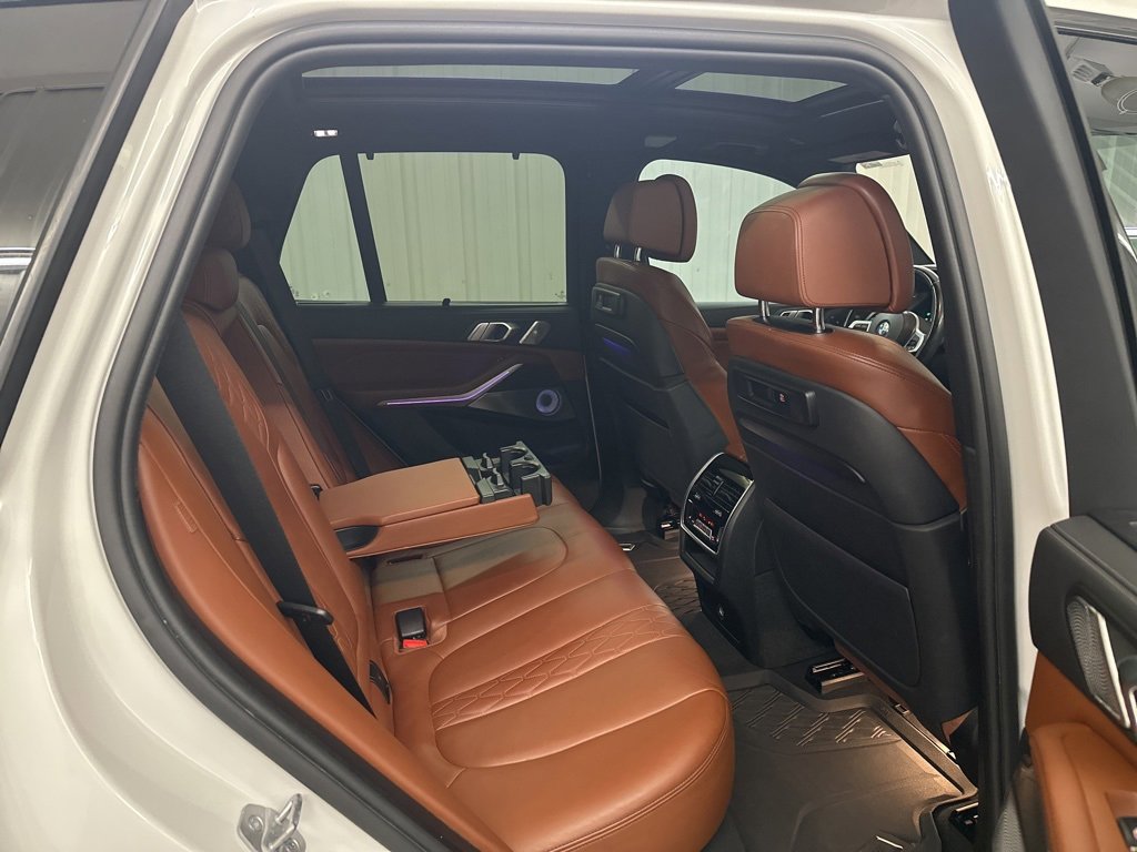 Used 2021 BMW X5 M50i w/ Executive Package image 35