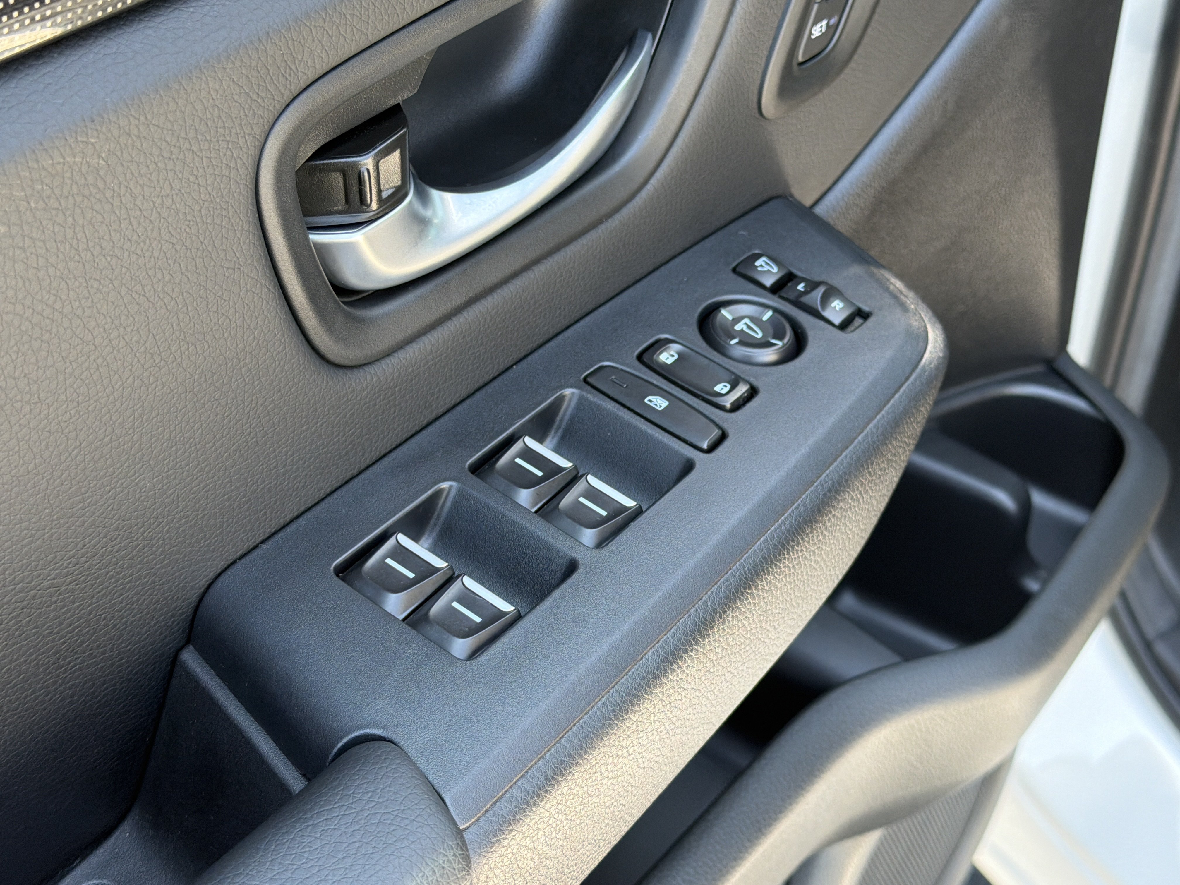 Used 2025 Honda Pilot Elite image 23