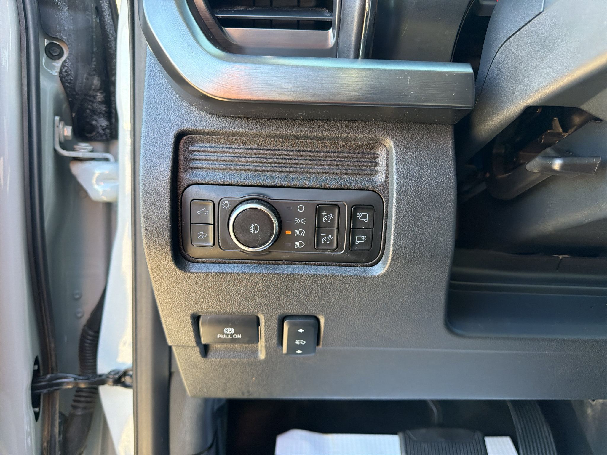 Used 2025 Ford F250 Lariat w/ Chrome Package AWD/4WD image 15