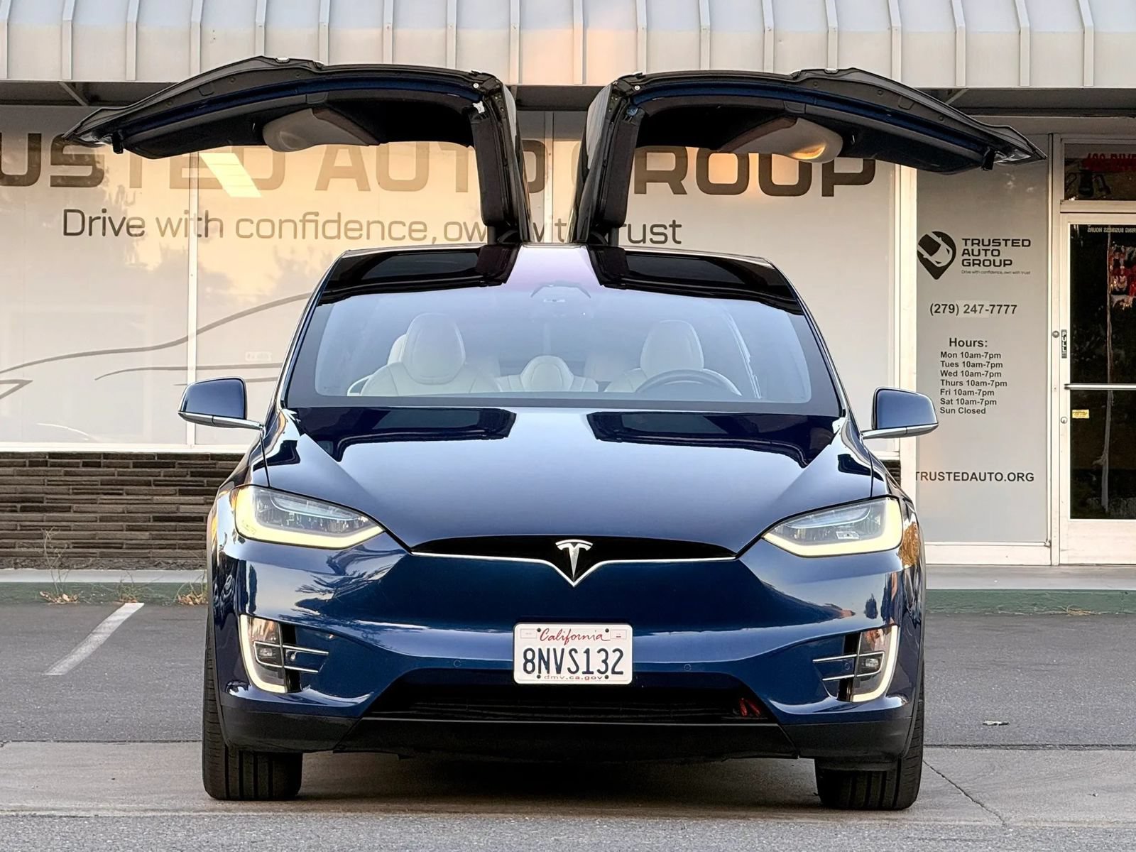 Used 2020 Tesla Model X Long Range AWD/4WD image 3