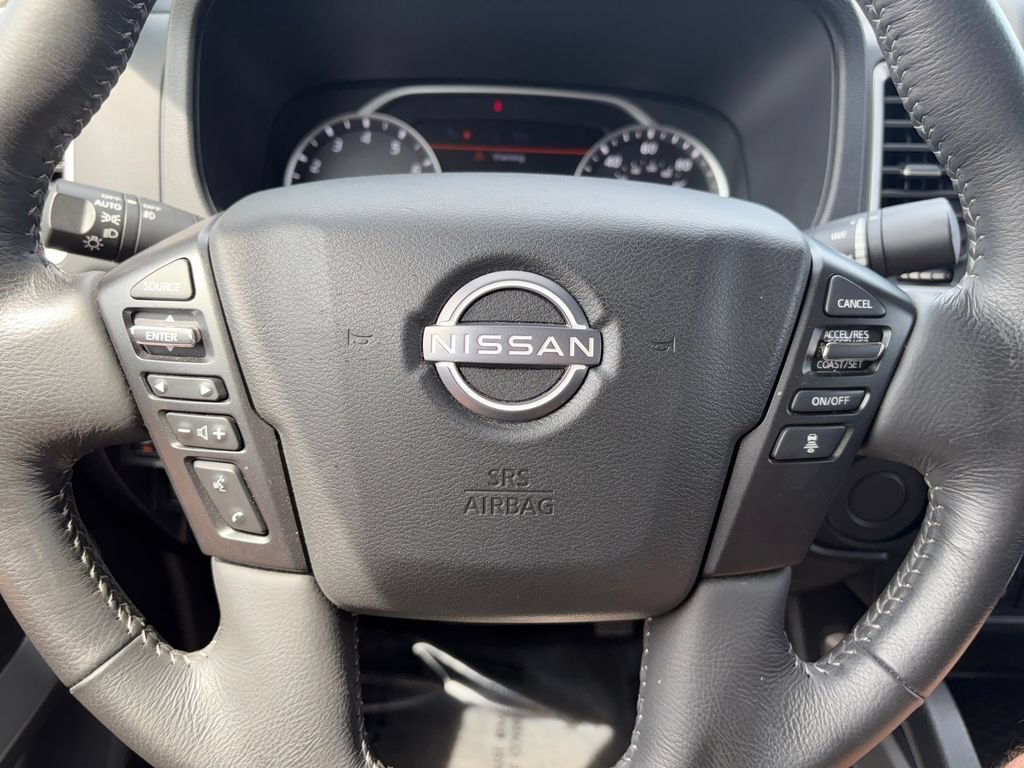 Used 2024 Nissan Frontier SL w/ Technology Package RWD image 10