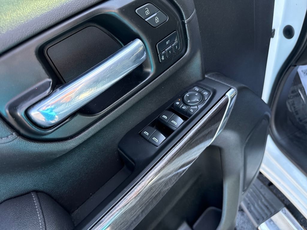 Used 2022 Chevrolet Silverado 2500 LTZ w/ LTZ Plus Package image 14