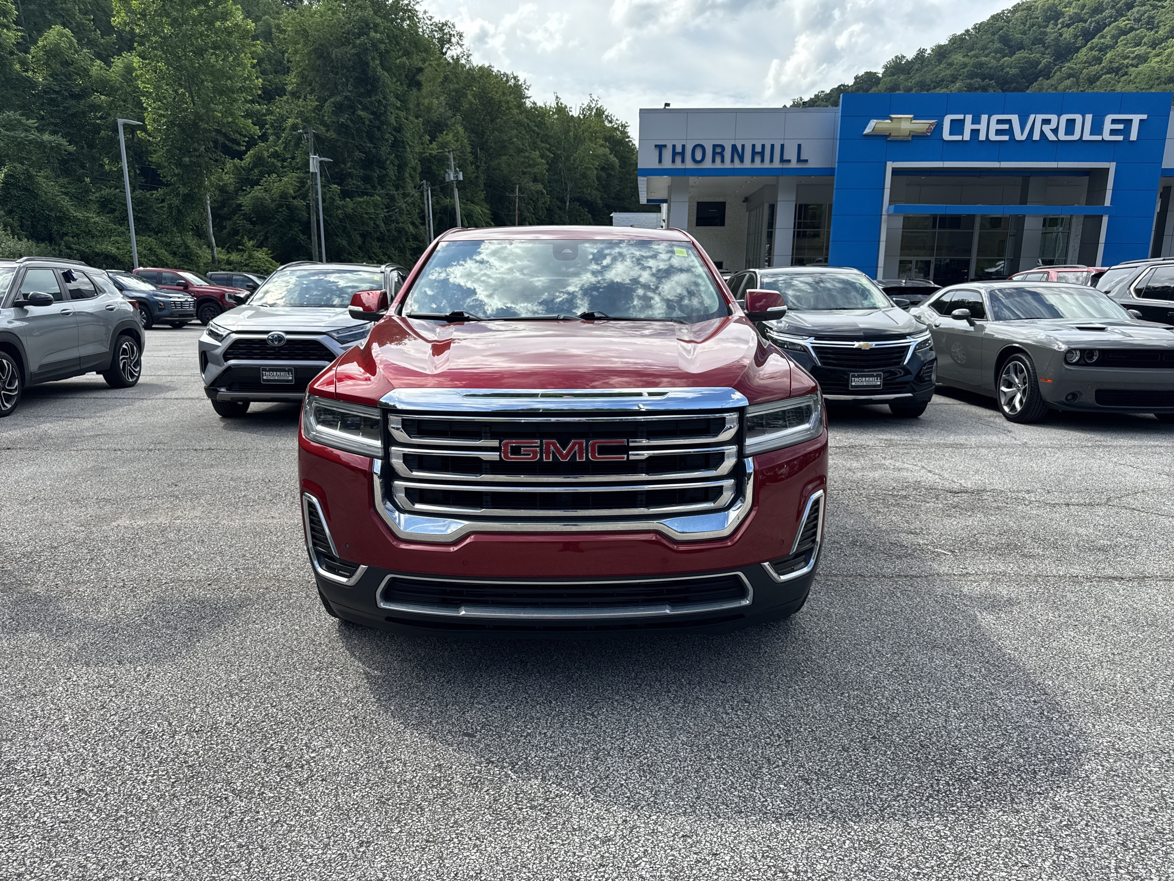 Certified 2023 GMC Acadia SLE AWD/4WD image 3