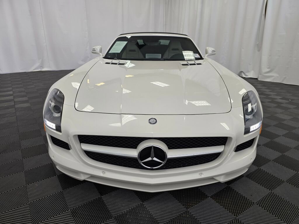 Used 2012 Mercedes-Benz SLS AMG Roadster image 9