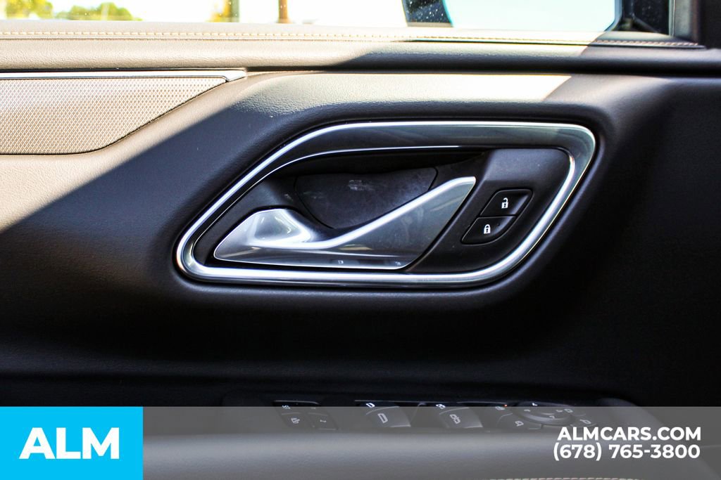 Used 2024 GMC Yukon AT4 image 40