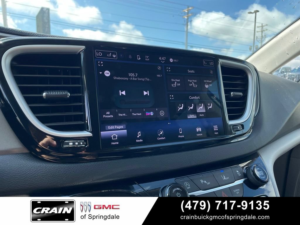 Used 2024 Chrysler Pacifica Touring-L FWD image 17