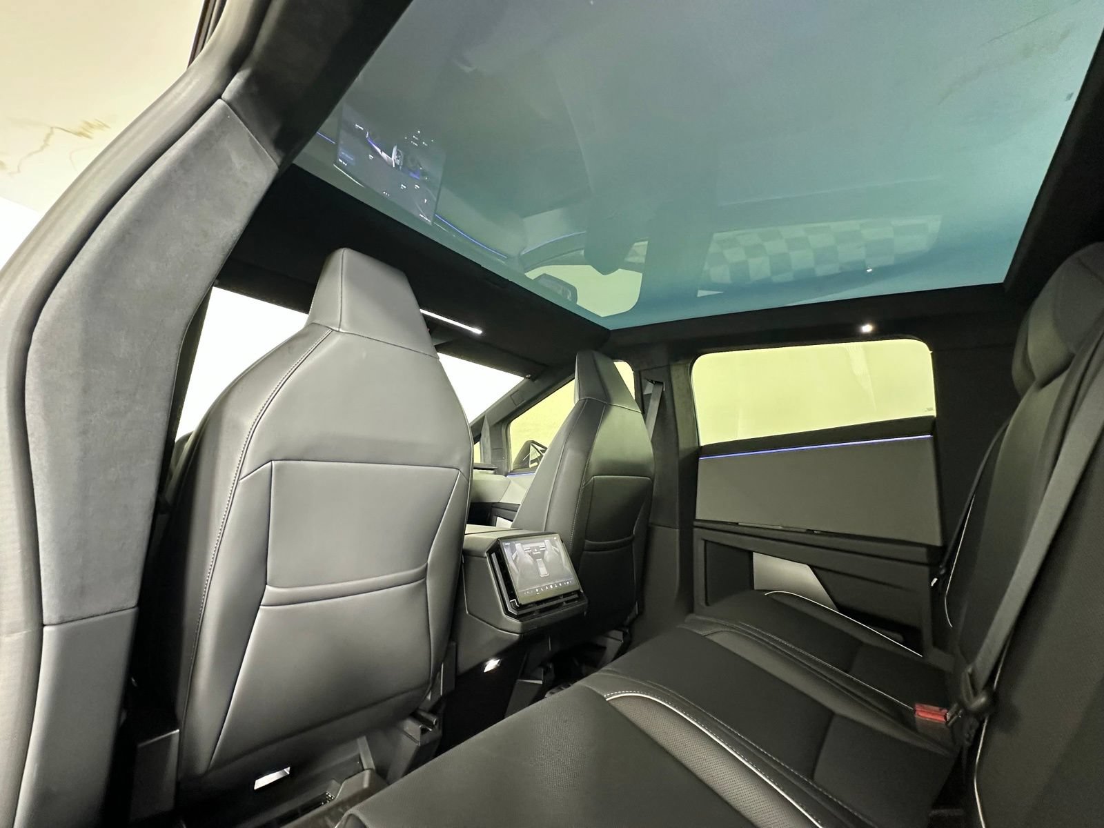 Used 2024 Tesla Cybertruck Cyberbeast AWD/4WD image 6