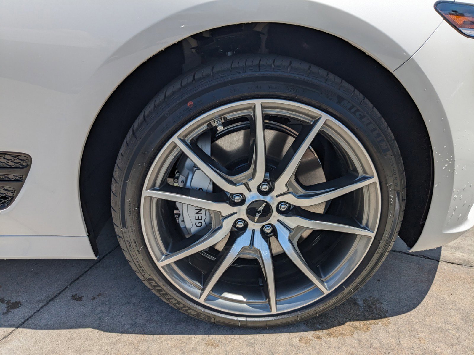 New 2026 Genesis G70 2.5T RWD image 9