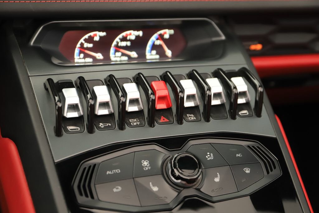 Used 2016 Lamborghini Huracan LP 610-4 image 23
