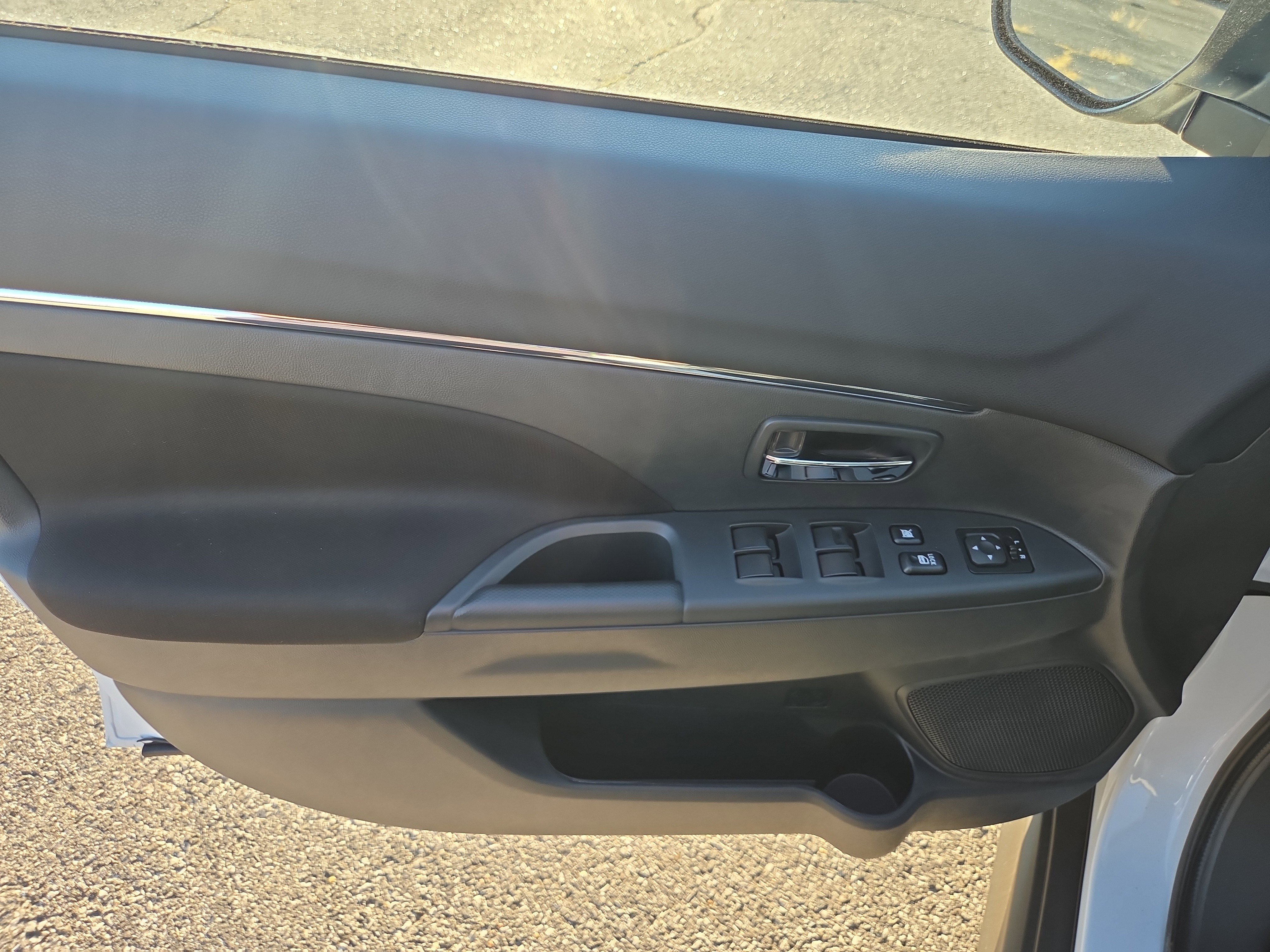 New 2025 Mitsubishi Outlander Sport ES image 5