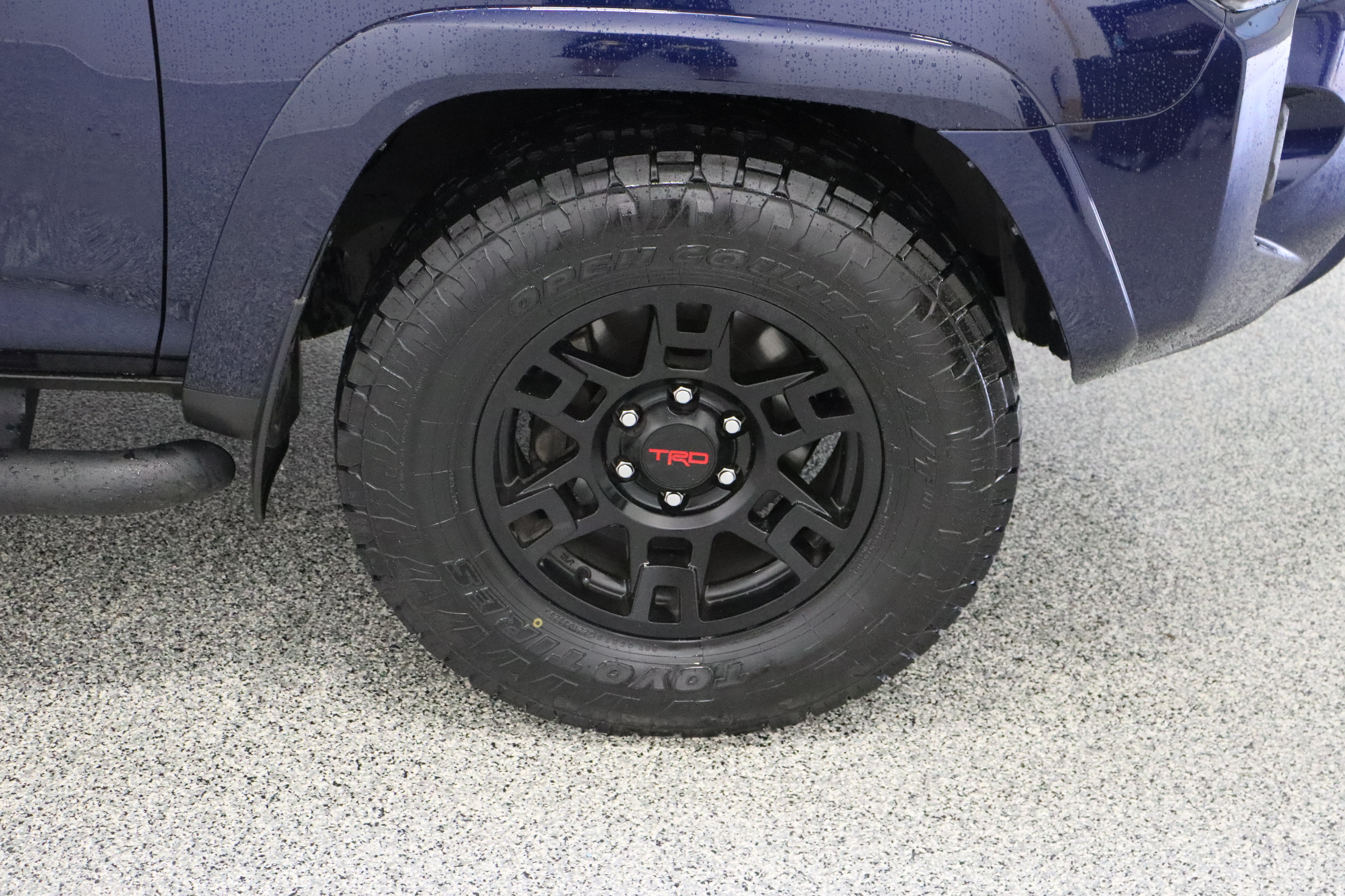 Used 2022 Toyota 4Runner SR5 Premium w/ Moonroof Package RWD image 5