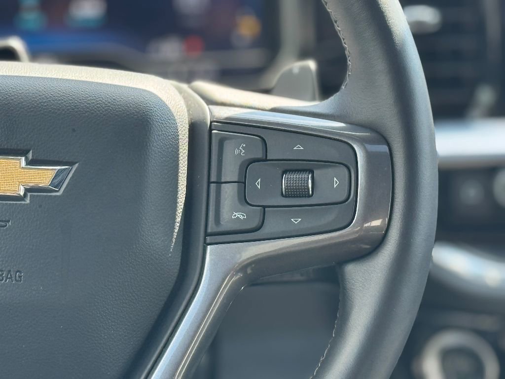 Used 2025 Chevrolet Silverado 1500 High Country image 5