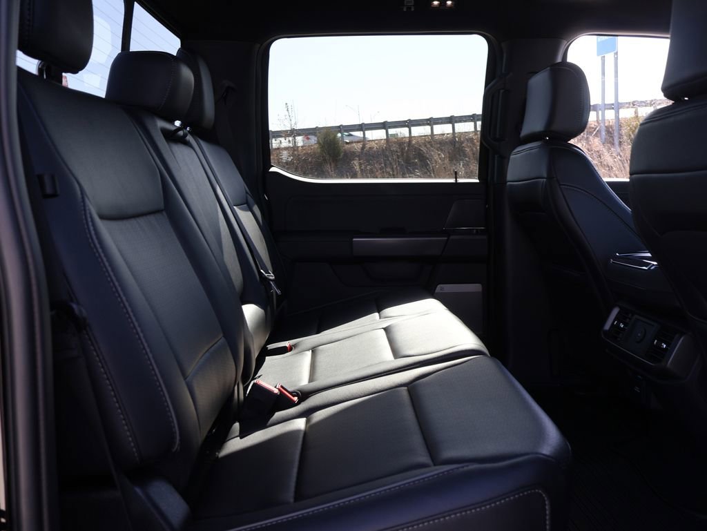 New 2025 Ford F150 Lariat w/ Equipment Group 501A Mid image 13